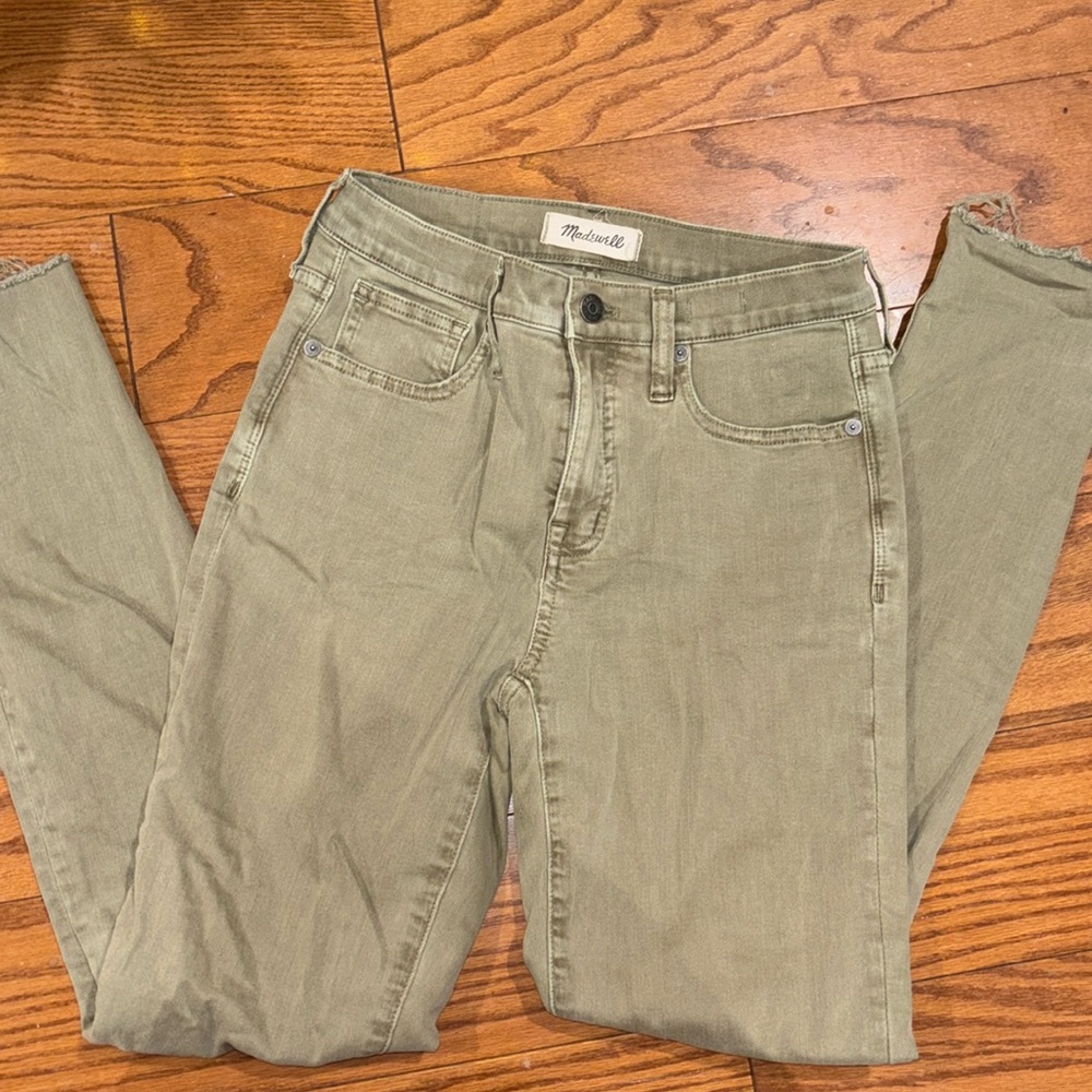 Green skinny jeans